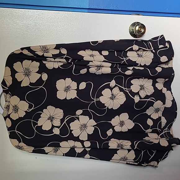 JOE FRESH + Long Sleeve Ladies Blouse - Picture 2 of 6